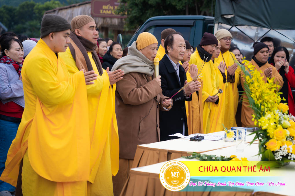 hinh-anh-dai-le-phong-sanh-tai-chua-tam-chuc-tinh-ha-nam-thu-5-ngay-21-12-2023-chua-quan-the-am-duc-trong-lam-dong-35.jpg