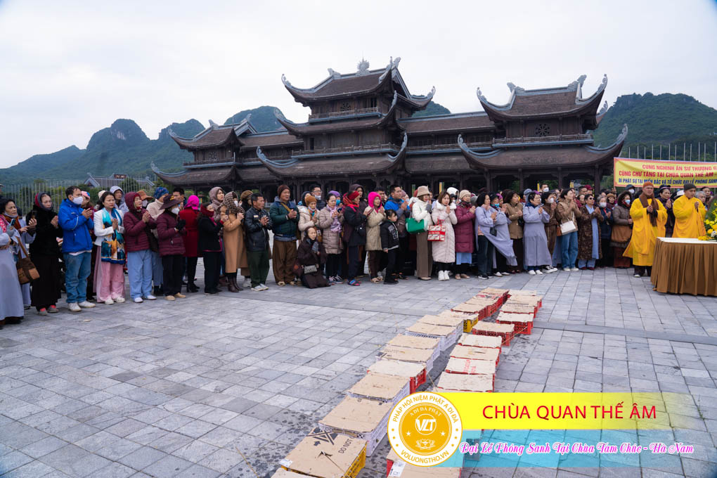 hinh-anh-dai-le-phong-sanh-tai-chua-tam-chuc-tinh-ha-nam-thu-5-ngay-21-12-2023-chua-quan-the-am-duc-trong-lam-dong-45.jpg
