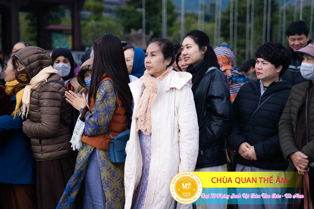 hinh-anh-dai-le-phong-sanh-tai-chua-tam-chuc-tinh-ha-nam-thu-5-ngay-21-12-2023-chua-quan-the-am-duc-trong-lam-dong-5.jpg