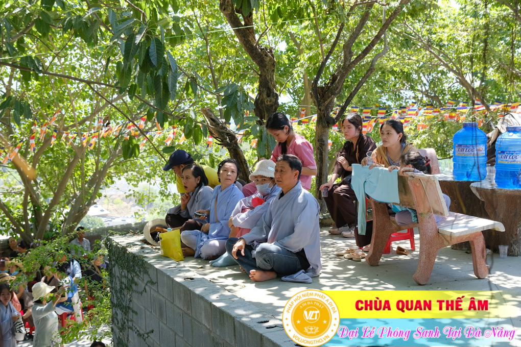 hinh-anh-dai-le-phong-sanh-tai-khu-tam-linh-da-son-da-nang-p2-chua-quan-the-am-duc-trong-lam-dong-9.jpg