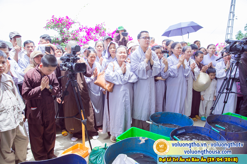 hinh-anh-dai-le-tri-an-va-bao-an-tai-chua-quan-the-am-ngay-29-4-2018-chua-quan-the-am-duc-trong-lam-dong-50.jpg