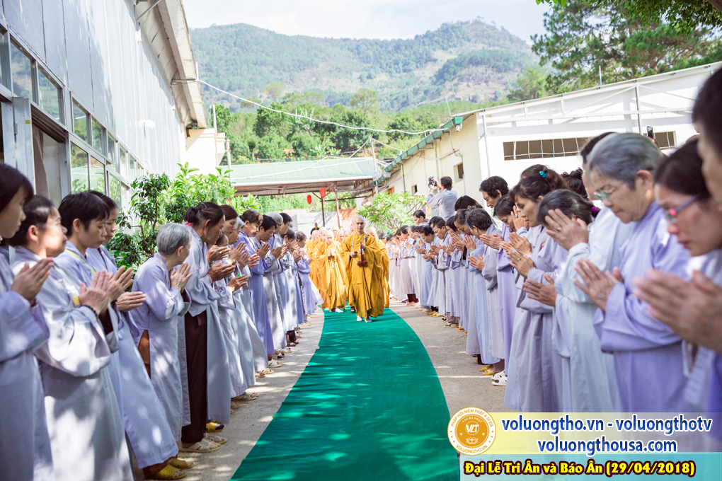 hinh-anh-dai-le-tri-an-va-bao-an-tai-chua-quan-the-am-ngay-29-4-2018-chua-quan-the-am-duc-trong-lam-dong-92.jpg