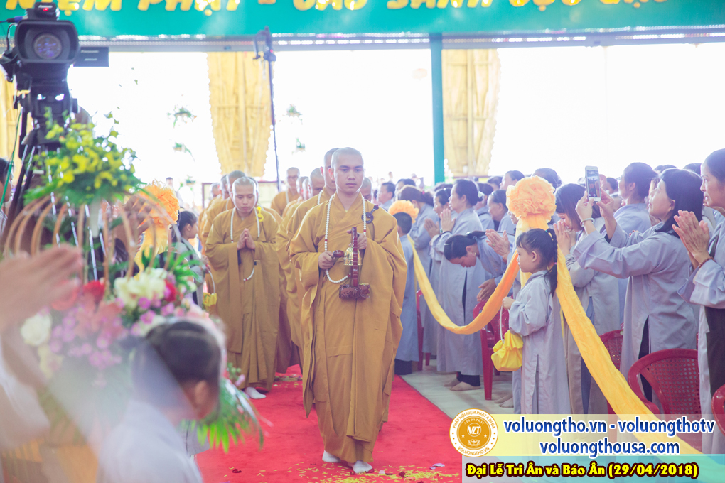 hinh-anh-dai-le-tri-an-va-bao-an-tai-chua-quan-the-am-ngay-29-4-2018-chua-quan-the-am-duc-trong-lam-dong-99.jpg