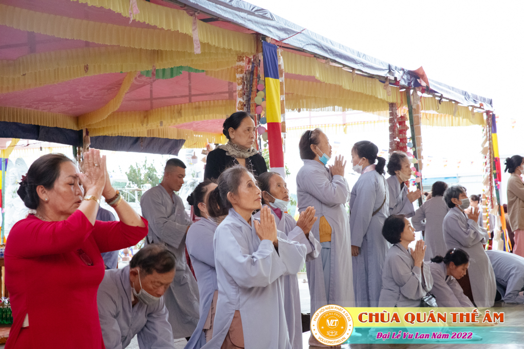 hinh-anh-dai-le-vu-lan-2022-chua-quan-the-am-duc-trong-lam-dong-1.jpg