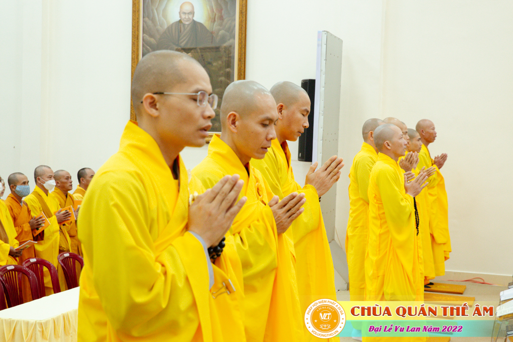 hinh-anh-dai-le-vu-lan-2022-chua-quan-the-am-duc-trong-lam-dong-12.jpg