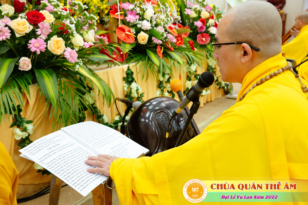 hinh-anh-dai-le-vu-lan-2022-chua-quan-the-am-duc-trong-lam-dong-16.jpg