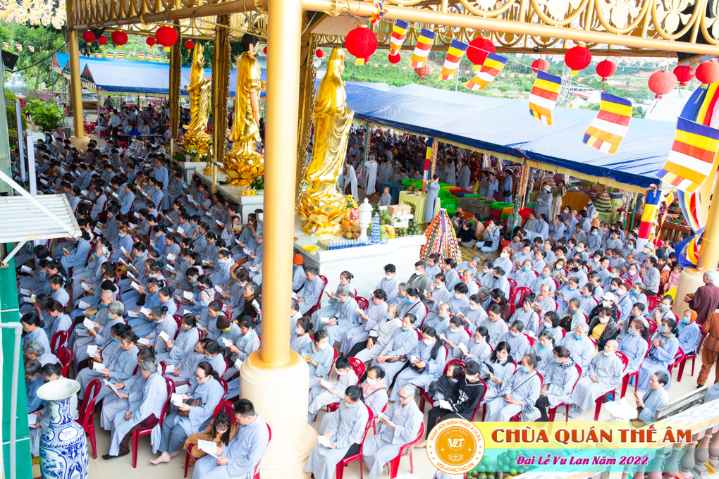 hinh-anh-dai-le-vu-lan-2022-chua-quan-the-am-duc-trong-lam-dong-24.jpg