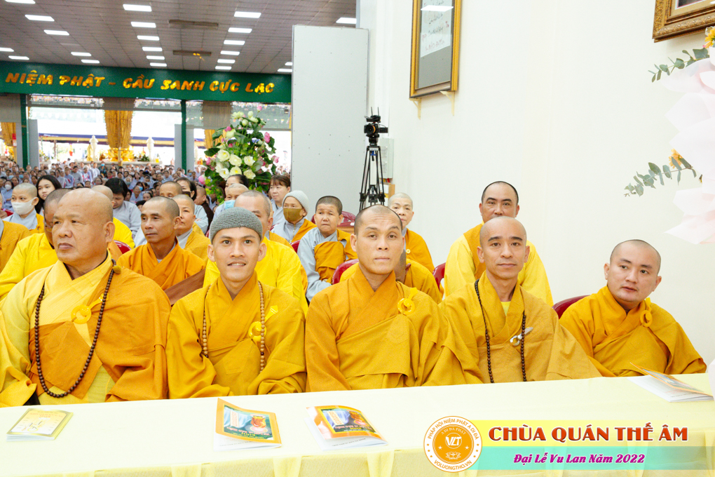 hinh-anh-dai-le-vu-lan-2022-chua-quan-the-am-duc-trong-lam-dong-45.jpg