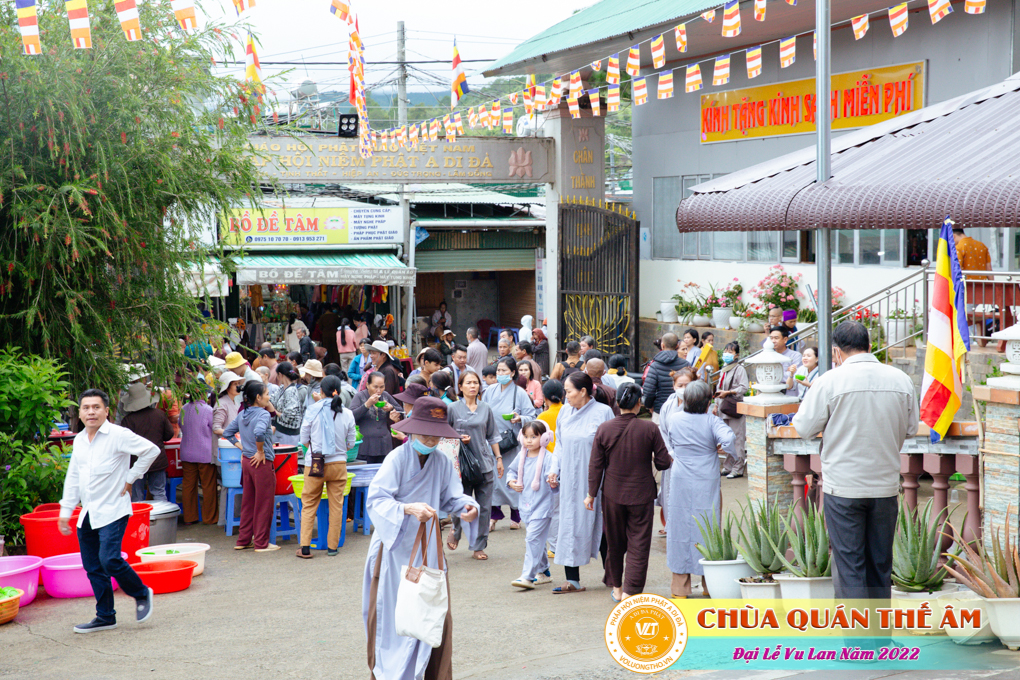 hinh-anh-dai-le-vu-lan-2022-chua-quan-the-am-duc-trong-lam-dong-5.jpg