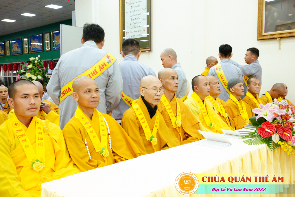 hinh-anh-dai-le-vu-lan-2022-chua-quan-the-am-duc-trong-lam-dong-54.jpg