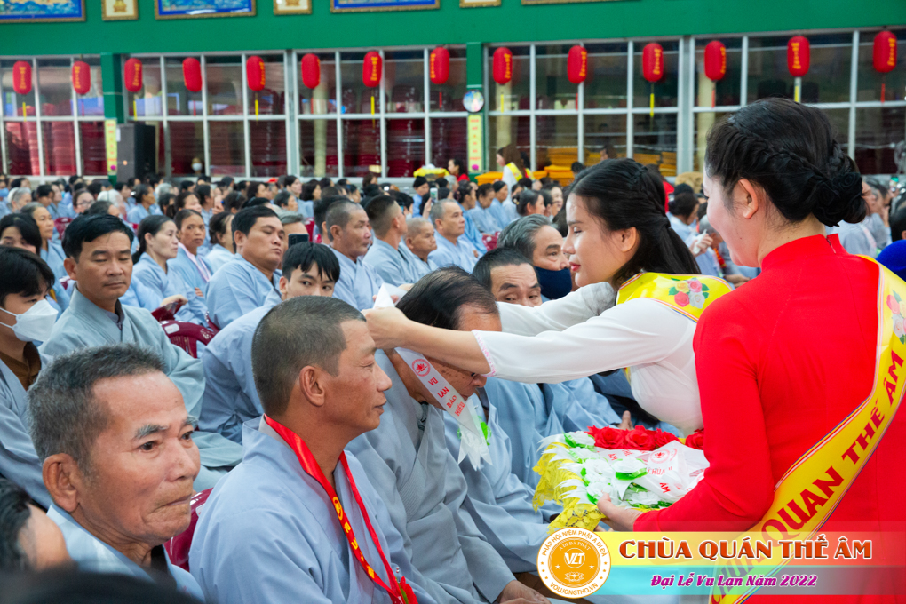 hinh-anh-dai-le-vu-lan-2022-chua-quan-the-am-duc-trong-lam-dong-63.jpg