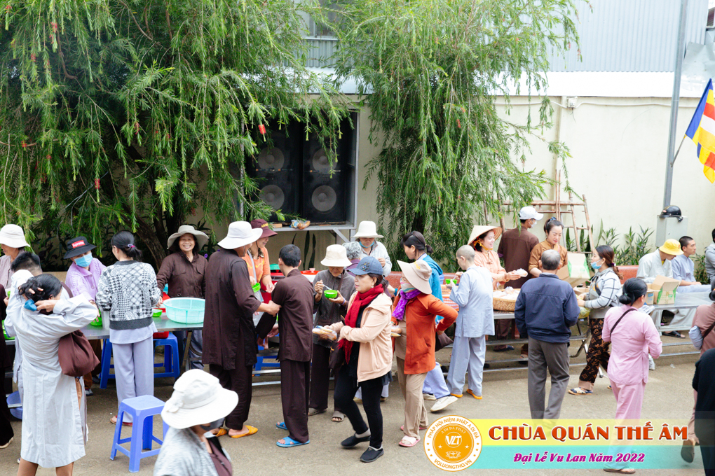 hinh-anh-dai-le-vu-lan-2022-chua-quan-the-am-duc-trong-lam-dong-7.jpg