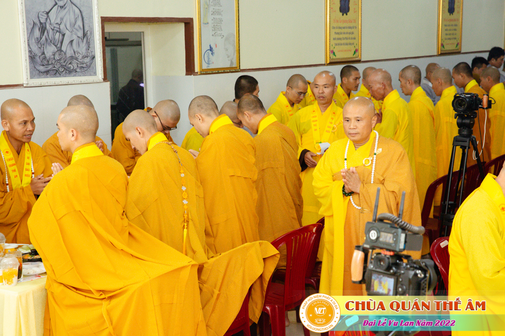 hinh-anh-dai-le-vu-lan-2022-chua-quan-the-am-duc-trong-lam-dong-73.jpg