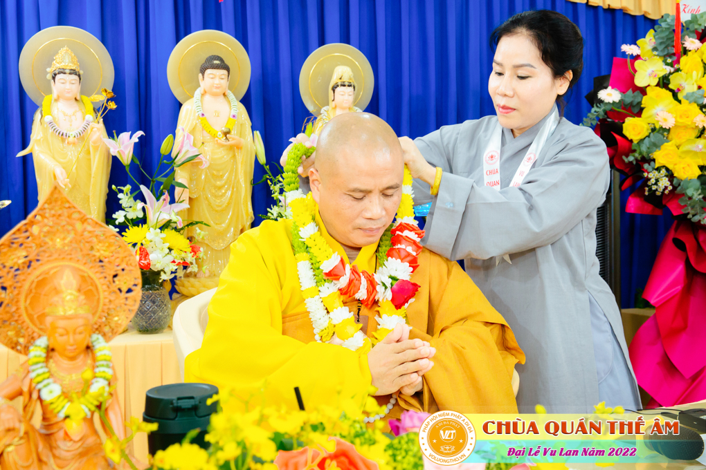 hinh-anh-dai-le-vu-lan-2022-chua-quan-the-am-duc-trong-lam-dong-83.jpg