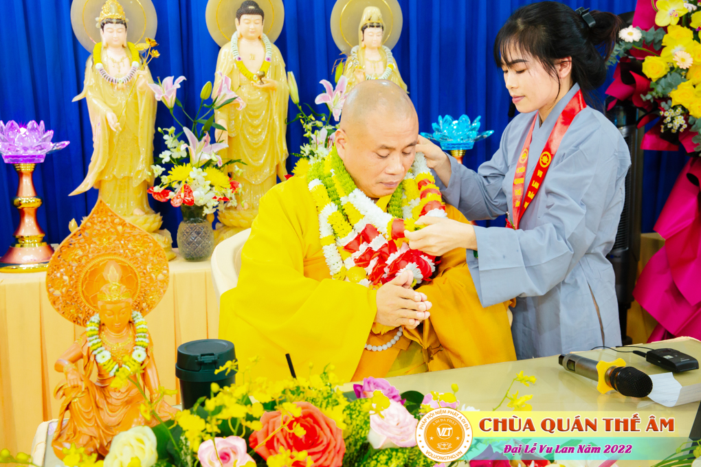 hinh-anh-dai-le-vu-lan-2022-chua-quan-the-am-duc-trong-lam-dong-85.jpg