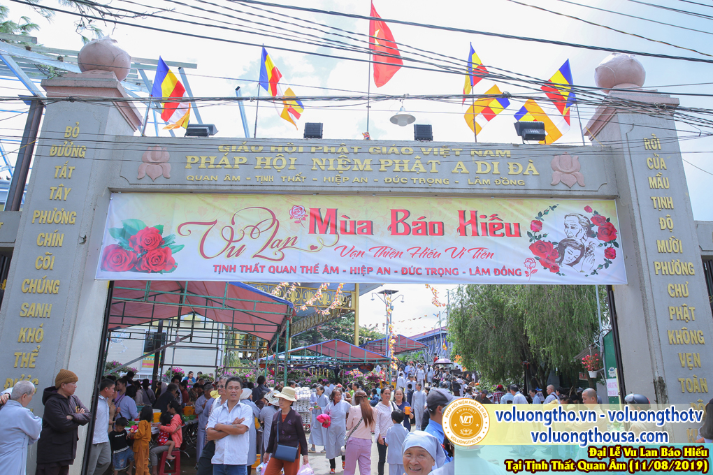 hinh-anh-dai-le-vu-lan-tai-chua-quan-the-am-ngay-11-07-ky-hoi-2019-chua-quan-the-am-duc-trong-lam-dong-1.jpg