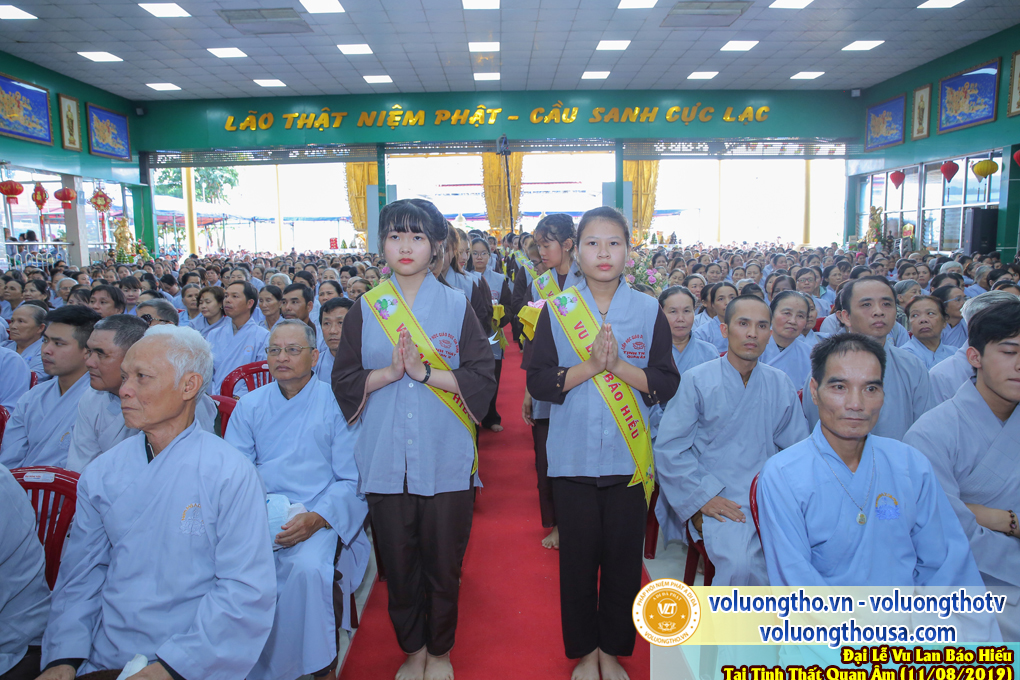 hinh-anh-dai-le-vu-lan-tai-chua-quan-the-am-ngay-11-07-ky-hoi-2019-chua-quan-the-am-duc-trong-lam-dong-16.jpg