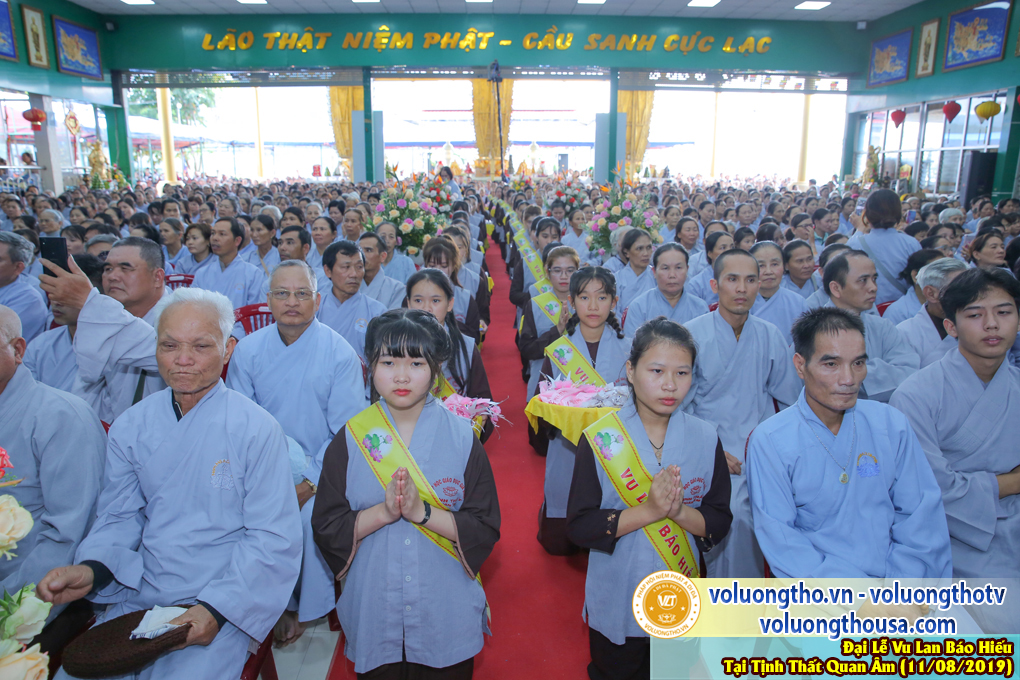 hinh-anh-dai-le-vu-lan-tai-chua-quan-the-am-ngay-11-07-ky-hoi-2019-chua-quan-the-am-duc-trong-lam-dong-19.jpg