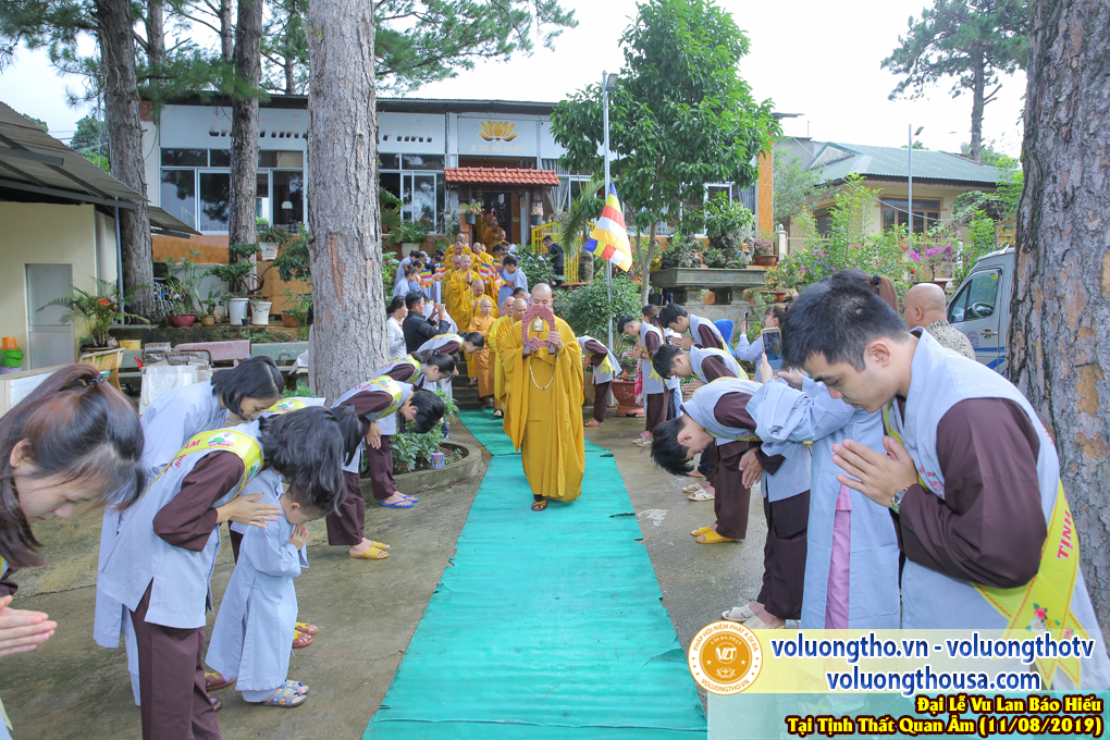 hinh-anh-dai-le-vu-lan-tai-chua-quan-the-am-ngay-11-07-ky-hoi-2019-chua-quan-the-am-duc-trong-lam-dong-77.jpg