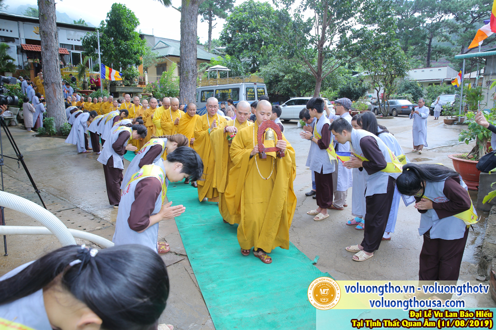 hinh-anh-dai-le-vu-lan-tai-chua-quan-the-am-ngay-11-07-ky-hoi-2019-chua-quan-the-am-duc-trong-lam-dong-78.jpg