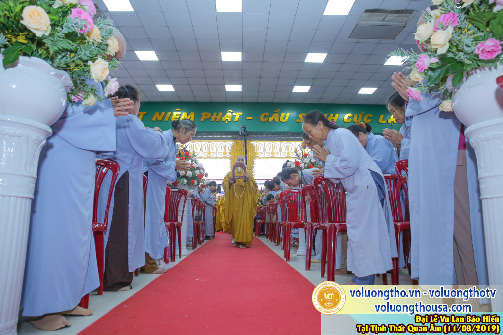 hinh-anh-dai-le-vu-lan-tai-chua-quan-the-am-ngay-11-07-ky-hoi-2019-chua-quan-the-am-duc-trong-lam-dong-89.jpg