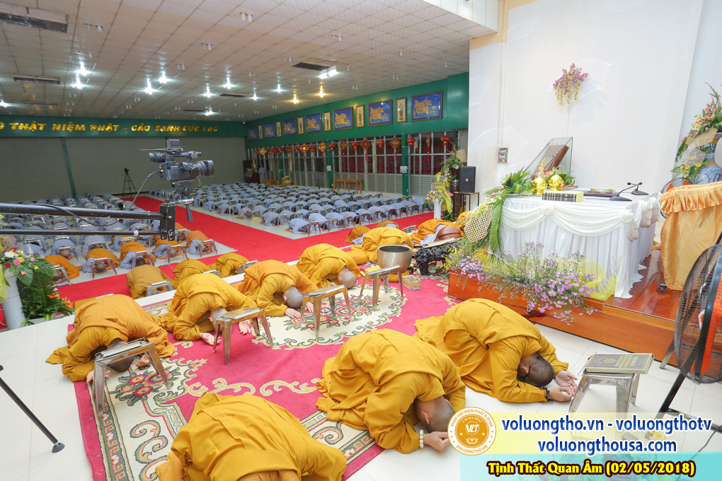 hinh-anh-dd-thich-giac-nhan-cong-tu-cung-dai-chung-va-giang-an-quang-van-sao-03-05-2018-chua-quan-the-am-duc-trong-lam-dong-14.jpg