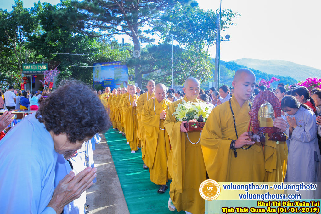 hinh-anh-dd-thich-giac-nhan-khai-thi-dau-nam-ky-hoi-05-02-2019-chua-quan-the-am-duc-trong-lam-dong-14.jpg