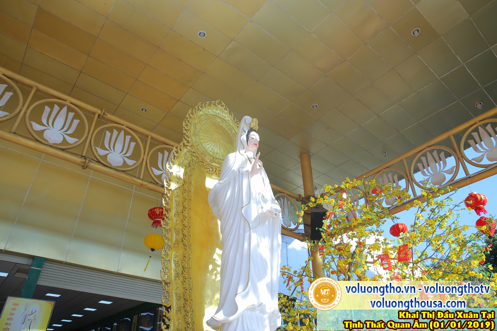 hinh-anh-dd-thich-giac-nhan-khai-thi-dau-nam-ky-hoi-05-02-2019-chua-quan-the-am-duc-trong-lam-dong-2.jpg