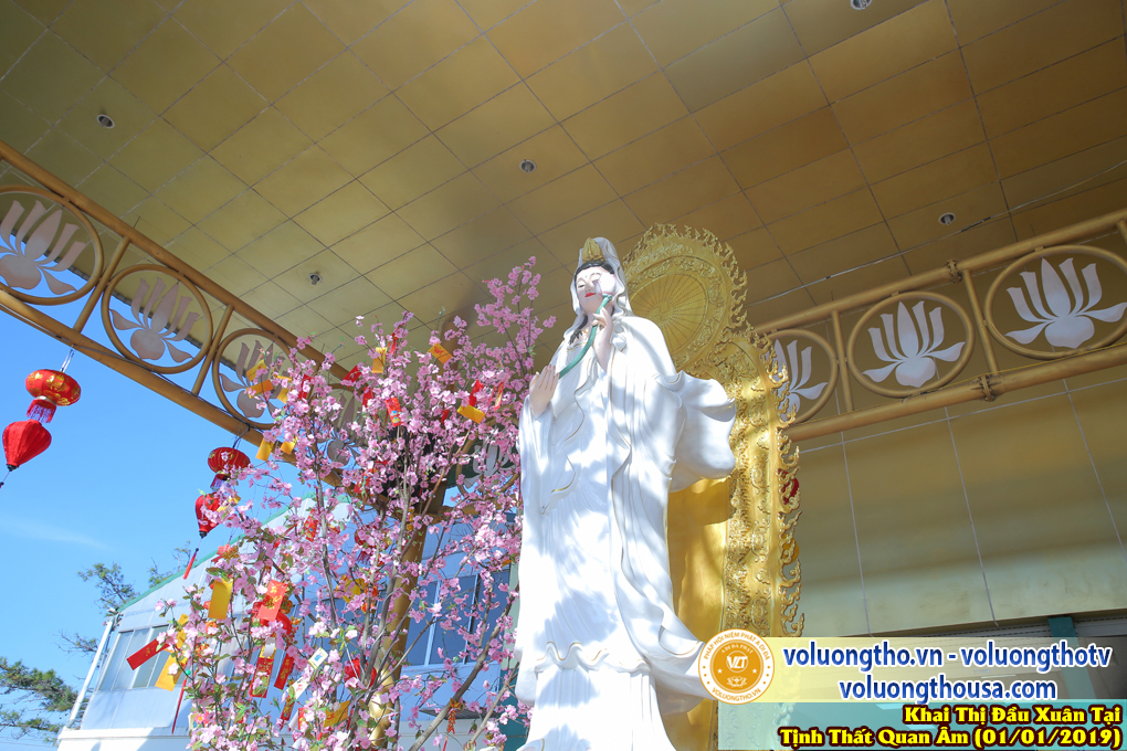 hinh-anh-dd-thich-giac-nhan-khai-thi-dau-nam-ky-hoi-05-02-2019-chua-quan-the-am-duc-trong-lam-dong-3.jpg