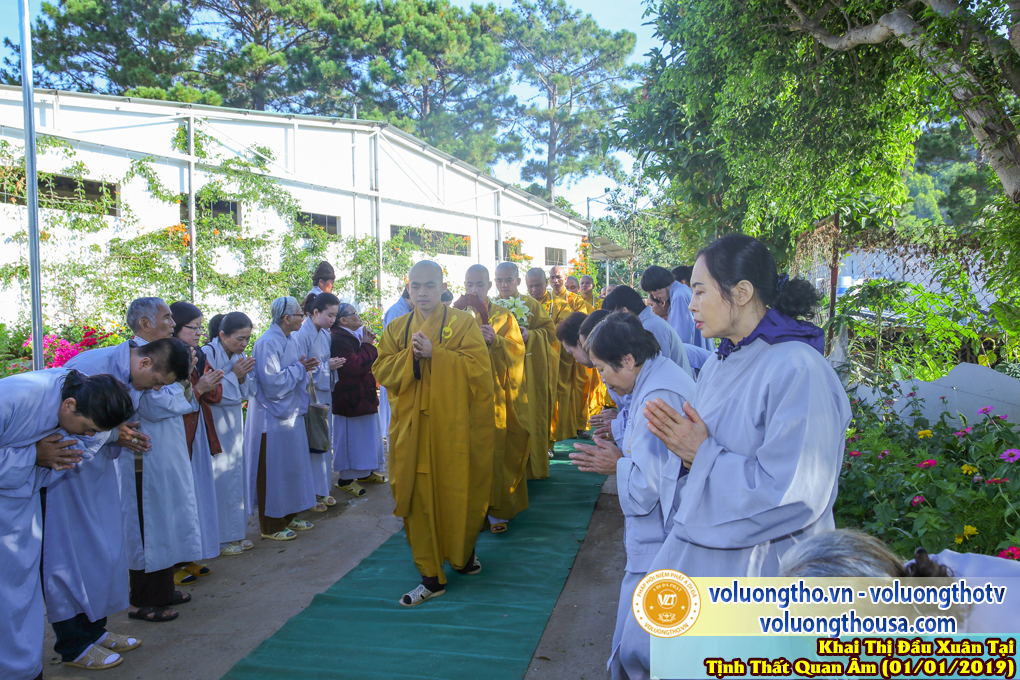 hinh-anh-dd-thich-giac-nhan-khai-thi-dau-nam-ky-hoi-05-02-2019-chua-quan-the-am-duc-trong-lam-dong-8.jpg