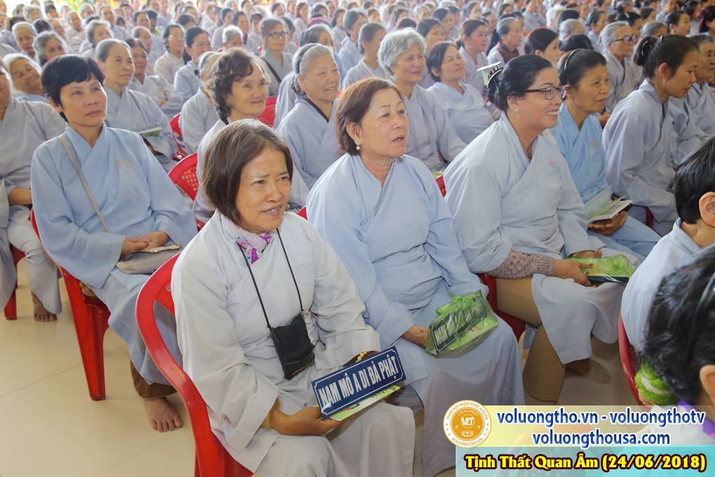 hinh-anh-dd-thich-giac-nhan-thuyet-giang-chu-nhat-ngay-24-6-2018-chua-quan-the-am-duc-trong-lam-dong-8.jpg