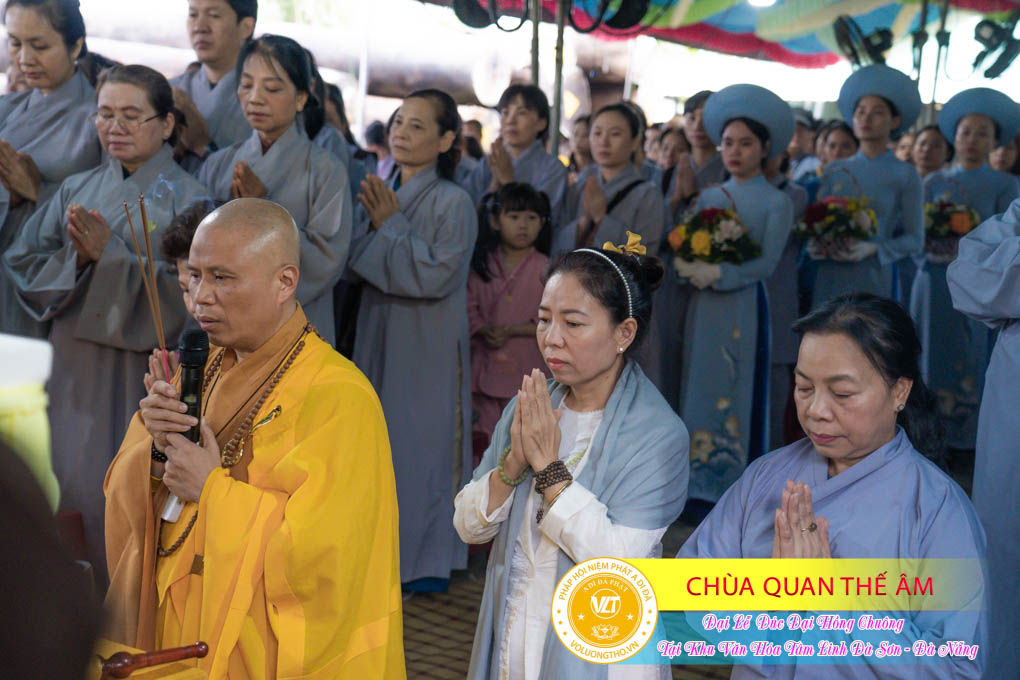 hinh-anh-duc-dai-hong-chuong-tai-khu-tam-linh-da-son-da-nang-ngay-17-12-2023-chua-quan-the-am-duc-trong-lam-dong-111.jpg