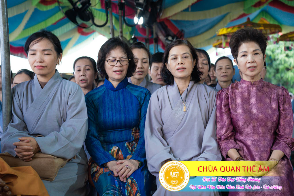 hinh-anh-duc-dai-hong-chuong-tai-khu-tam-linh-da-son-da-nang-ngay-17-12-2023-chua-quan-the-am-duc-trong-lam-dong-124.jpg