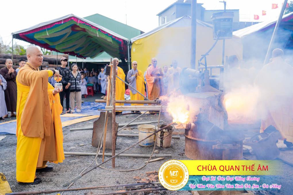 hinh-anh-duc-dai-hong-chuong-tai-khu-tam-linh-da-son-da-nang-ngay-17-12-2023-chua-quan-the-am-duc-trong-lam-dong-133.jpg