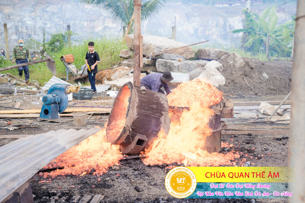 hinh-anh-duc-dai-hong-chuong-tai-khu-tam-linh-da-son-da-nang-ngay-17-12-2023-chua-quan-the-am-duc-trong-lam-dong-142.jpg