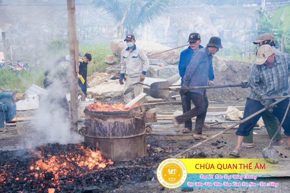 hinh-anh-duc-dai-hong-chuong-tai-khu-tam-linh-da-son-da-nang-ngay-17-12-2023-chua-quan-the-am-duc-trong-lam-dong-146.jpg