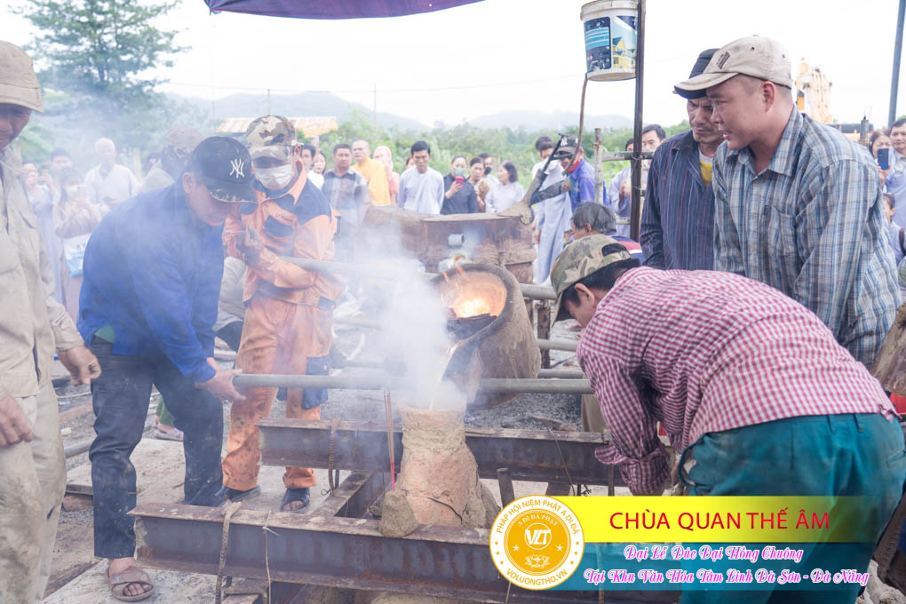 hinh-anh-duc-dai-hong-chuong-tai-khu-tam-linh-da-son-da-nang-ngay-17-12-2023-chua-quan-the-am-duc-trong-lam-dong-157.jpg