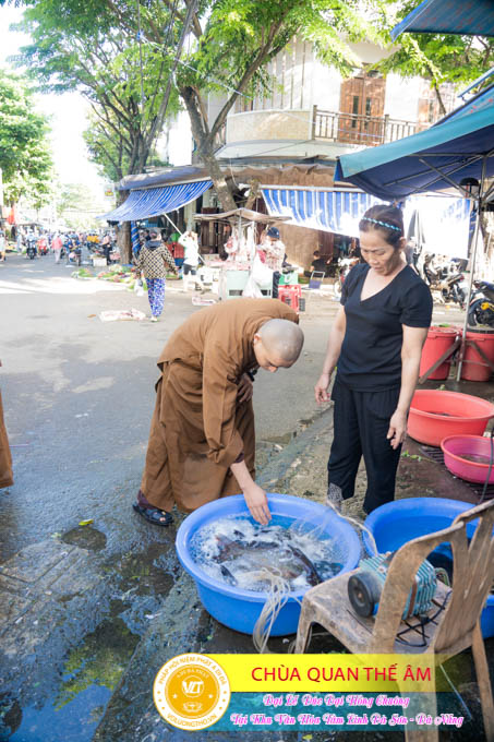 hinh-anh-duc-dai-hong-chuong-tai-khu-tam-linh-da-son-da-nang-ngay-17-12-2023-chua-quan-the-am-duc-trong-lam-dong-22.jpg