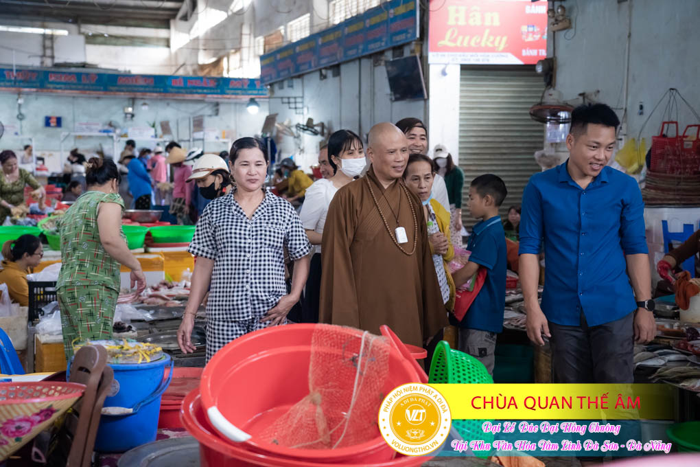 hinh-anh-duc-dai-hong-chuong-tai-khu-tam-linh-da-son-da-nang-ngay-17-12-2023-chua-quan-the-am-duc-trong-lam-dong-57.jpg