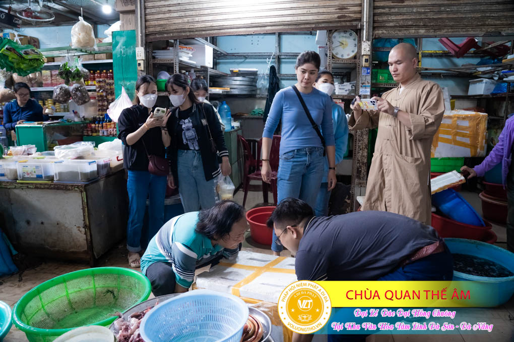 hinh-anh-duc-dai-hong-chuong-tai-khu-tam-linh-da-son-da-nang-ngay-17-12-2023-chua-quan-the-am-duc-trong-lam-dong-58.jpg