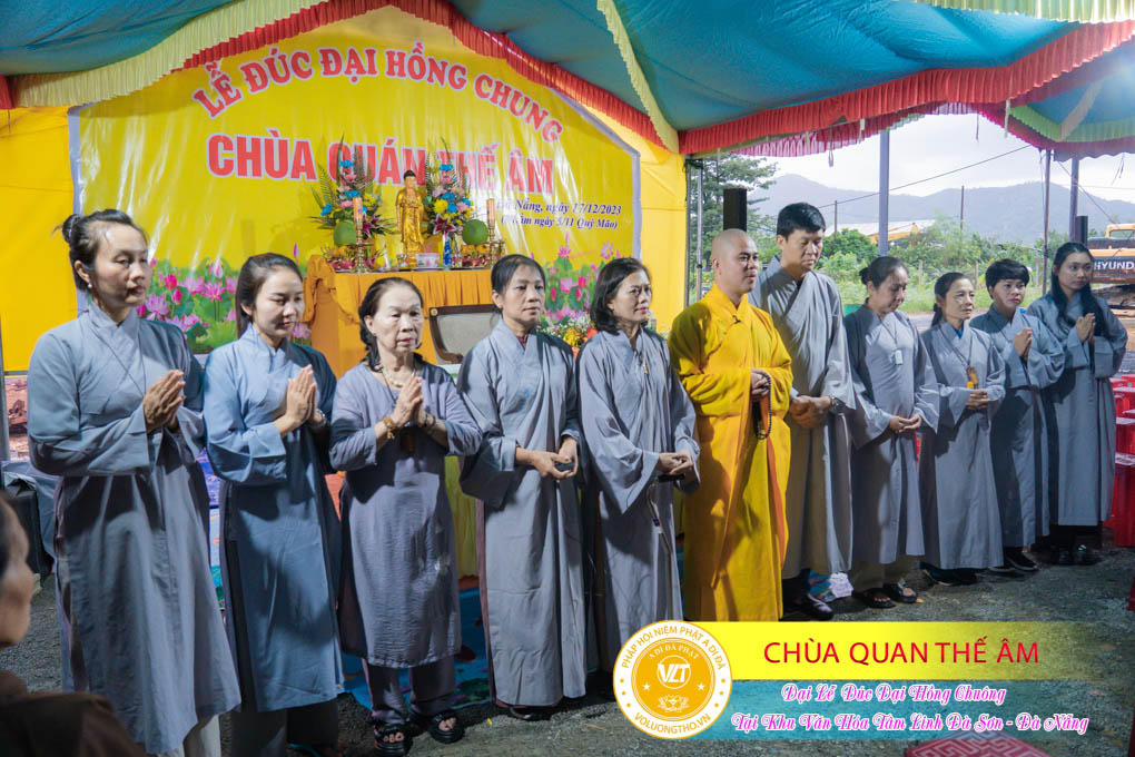 hinh-anh-duc-dai-hong-chuong-tai-khu-tam-linh-da-son-da-nang-ngay-17-12-2023-chua-quan-the-am-duc-trong-lam-dong-78.jpg