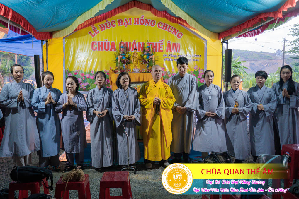 hinh-anh-duc-dai-hong-chuong-tai-khu-tam-linh-da-son-da-nang-ngay-17-12-2023-chua-quan-the-am-duc-trong-lam-dong-80.jpg