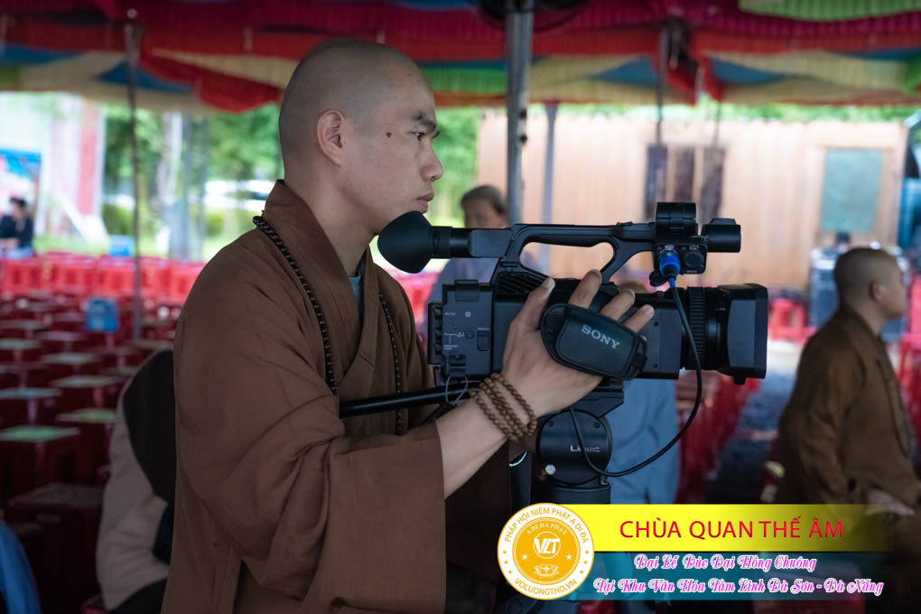 hinh-anh-duc-dai-hong-chuong-tai-khu-tam-linh-da-son-da-nang-ngay-17-12-2023-chua-quan-the-am-duc-trong-lam-dong-81.jpg
