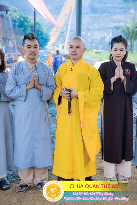 hinh-anh-duc-dai-hong-chuong-tai-khu-tam-linh-da-son-da-nang-ngay-17-12-2023-chua-quan-the-am-duc-trong-lam-dong-90.jpg