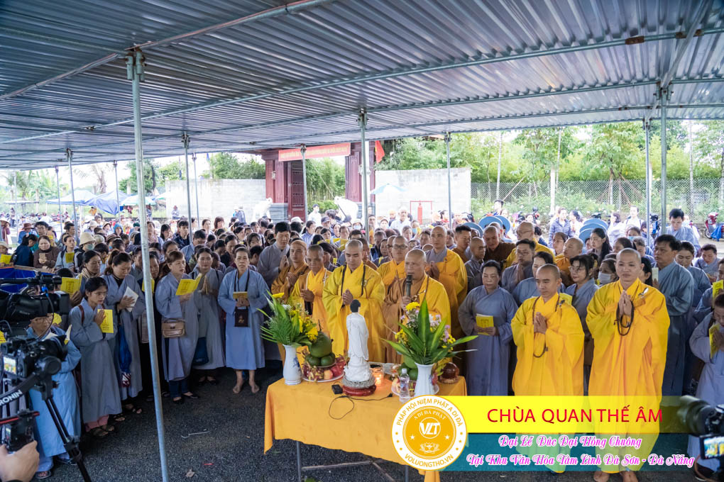 hinh-anh-duc-dai-hong-chuong-tai-khu-tam-linh-da-son-da-nang-ngay-17-12-2023-chua-quan-the-am-duc-trong-lam-dong-93.jpg