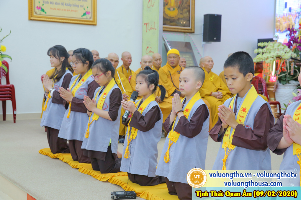 hinh-anh-khai-giang-lop-de-tu-quy-tai-chua-quan-the-am-ngay-09-02-2020-chua-quan-the-am-duc-trong-lam-dong-13.jpg