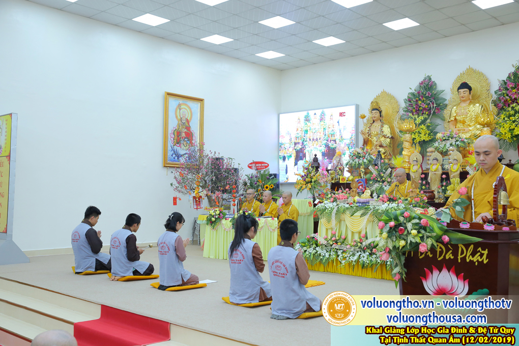 hinh-anh-khai-giang-lop-giao-duc-gia-dinh-va-de-tu-quy-ngay-12-02-2019-chua-quan-the-am-duc-trong-lam-dong-10.jpg