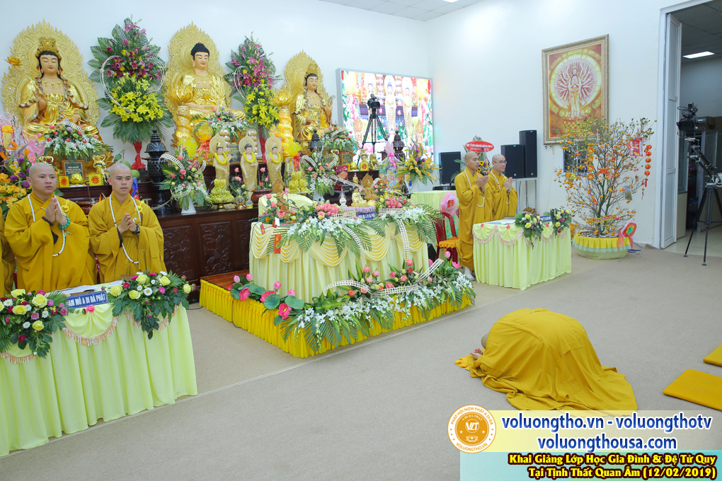 hinh-anh-khai-giang-lop-giao-duc-gia-dinh-va-de-tu-quy-ngay-12-02-2019-chua-quan-the-am-duc-trong-lam-dong-22.jpg