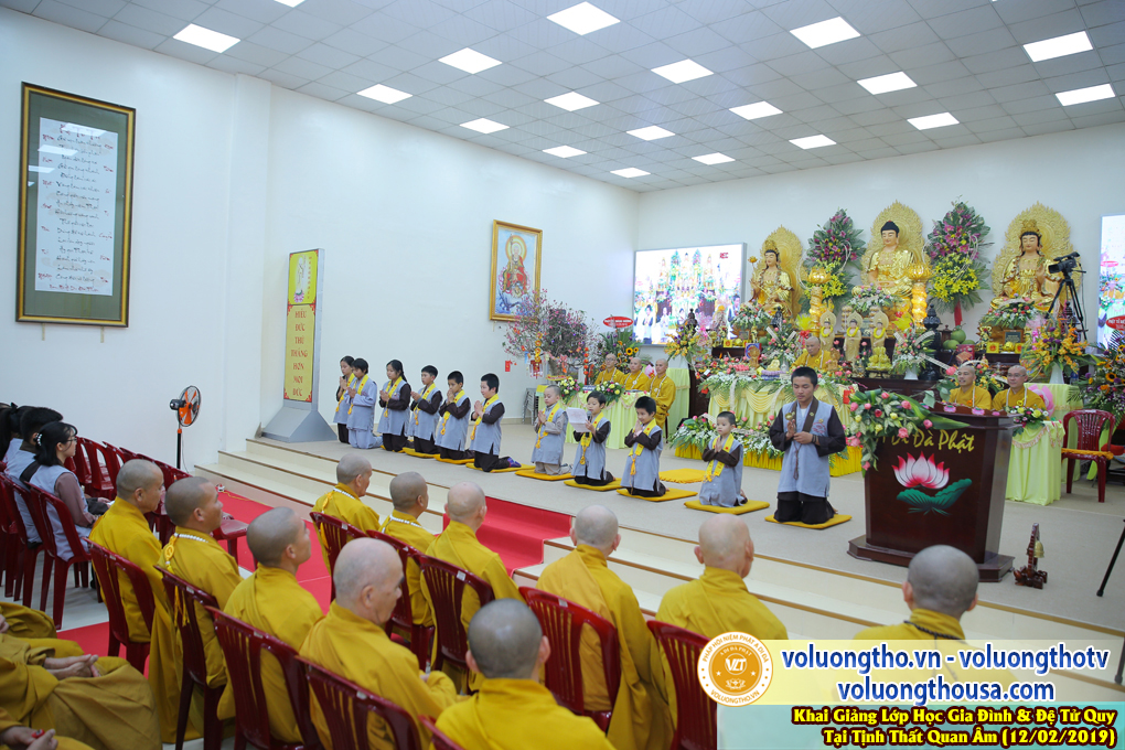 hinh-anh-khai-giang-lop-giao-duc-gia-dinh-va-de-tu-quy-ngay-12-02-2019-chua-quan-the-am-duc-trong-lam-dong-35.jpg