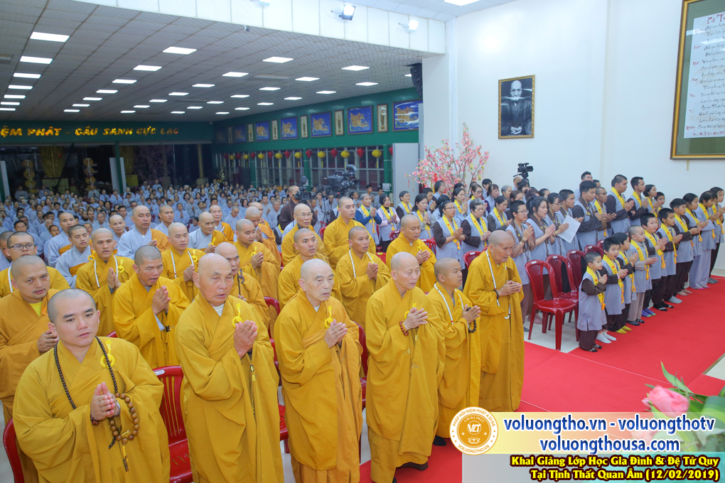 hinh-anh-khai-giang-lop-giao-duc-gia-dinh-va-de-tu-quy-ngay-12-02-2019-chua-quan-the-am-duc-trong-lam-dong-4.jpg